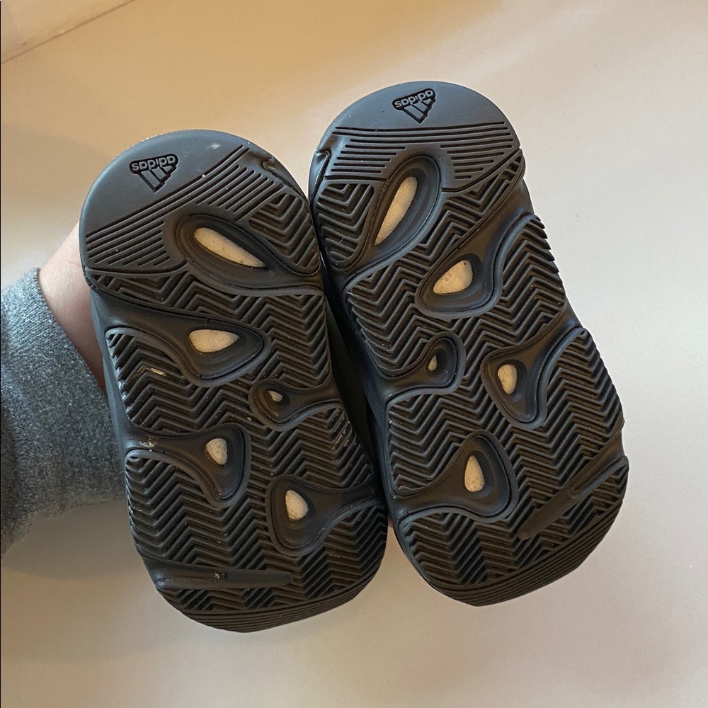 adidas Yeezy Boost 700 MNVN - Picture 14 of 16